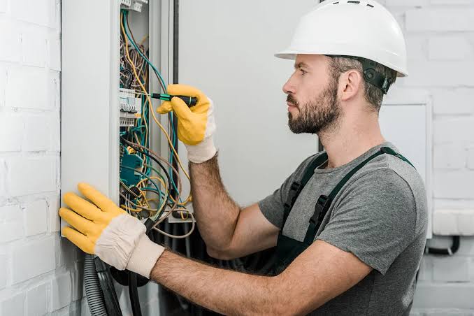 Emergency Electrician In Birmingham